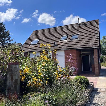 Cosy Vacation Home With Large Fenced Garden Bruinisse Eksteriør billede
