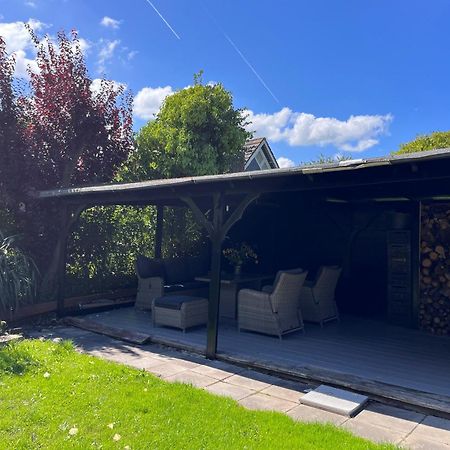 Cosy Vacation Home With Large Fenced Garden Bruinisse Eksteriør billede